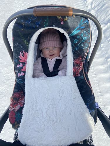 Customer photo review of Winter - Dark Fable