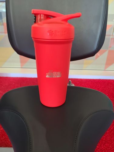 Customer photo review of Strada | 24 oz Protein Shaker Bottle