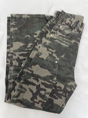 Customer photo review of 90's Camouflage Cargo Jeans
