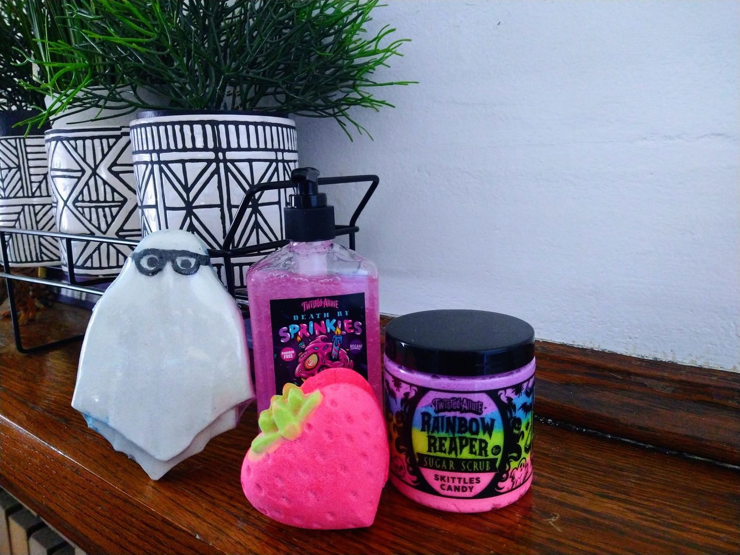 Customer photo review of Rainbow Reaper Sugar Scrub (Skittles Candy)
