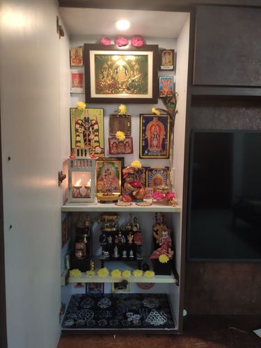 Customer photo review of Wooden 3 Step Deity / Pooja Stand With Lamp Stand (Pair) Set