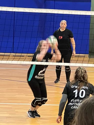 Customer photo review of מגן ברך מרופד Bashgal Black