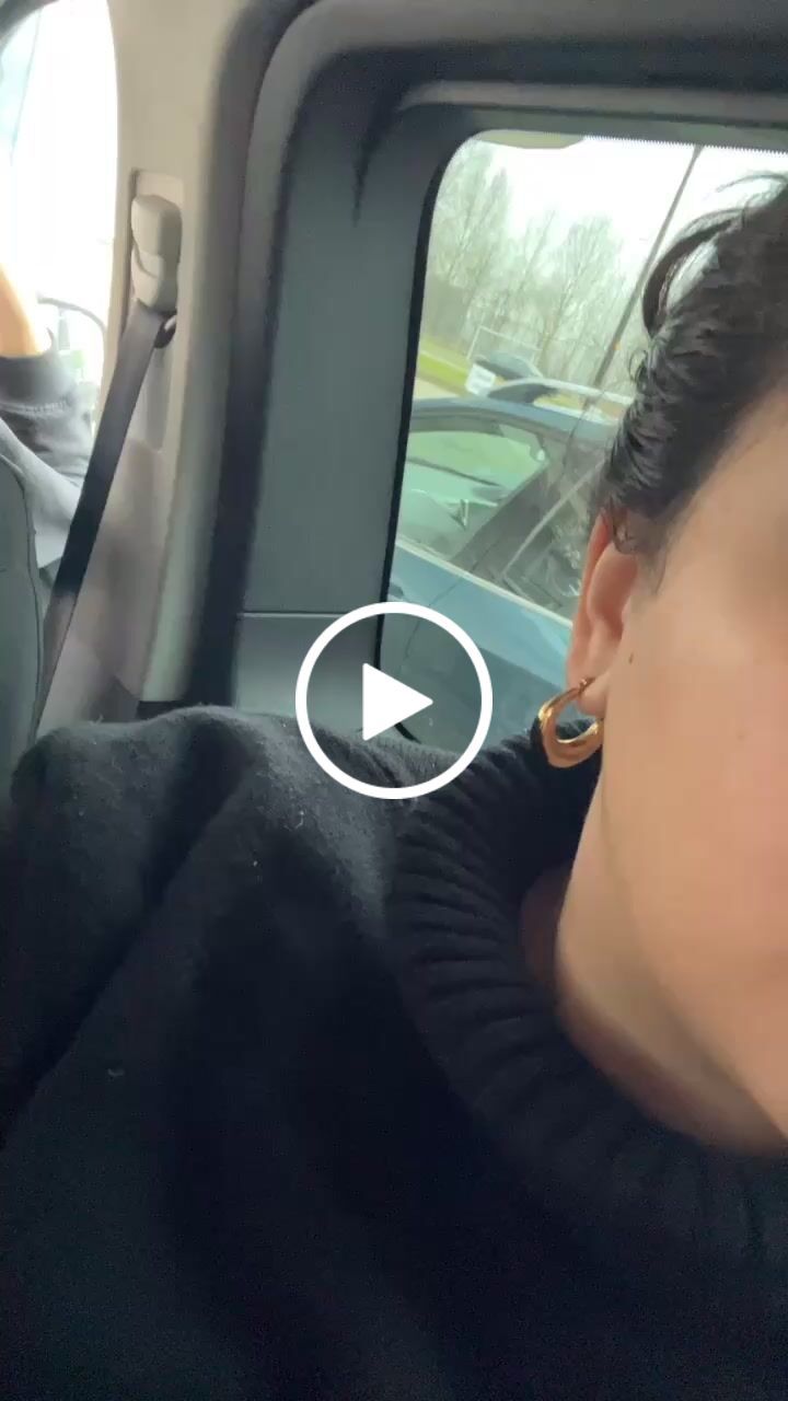 Customer video review of Lucia Ohrringe | 18K vergoldet