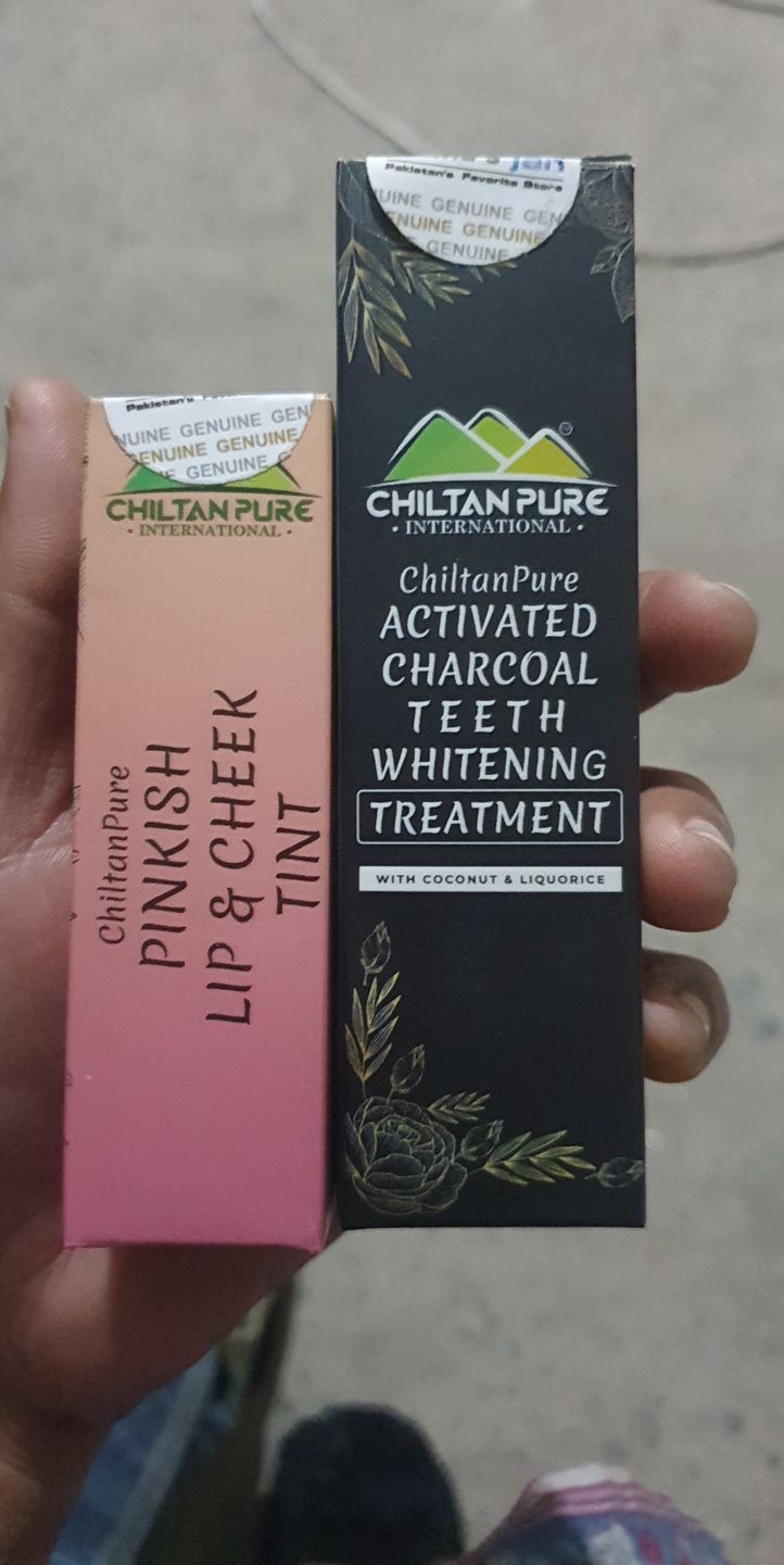 Customer photo review of Activated Charcoal Teeth 🦷 Whitening Treatment - Whitens Teeth Naturally, Kills Cavity causing Bacteria & Eliminates Bad Breath