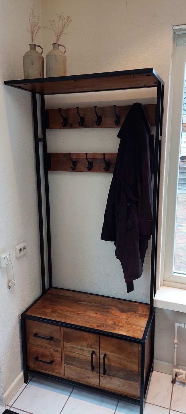Customer photo review of Garderoberek Industrieel Design | Mangohout en Staal | 80x40x190cm