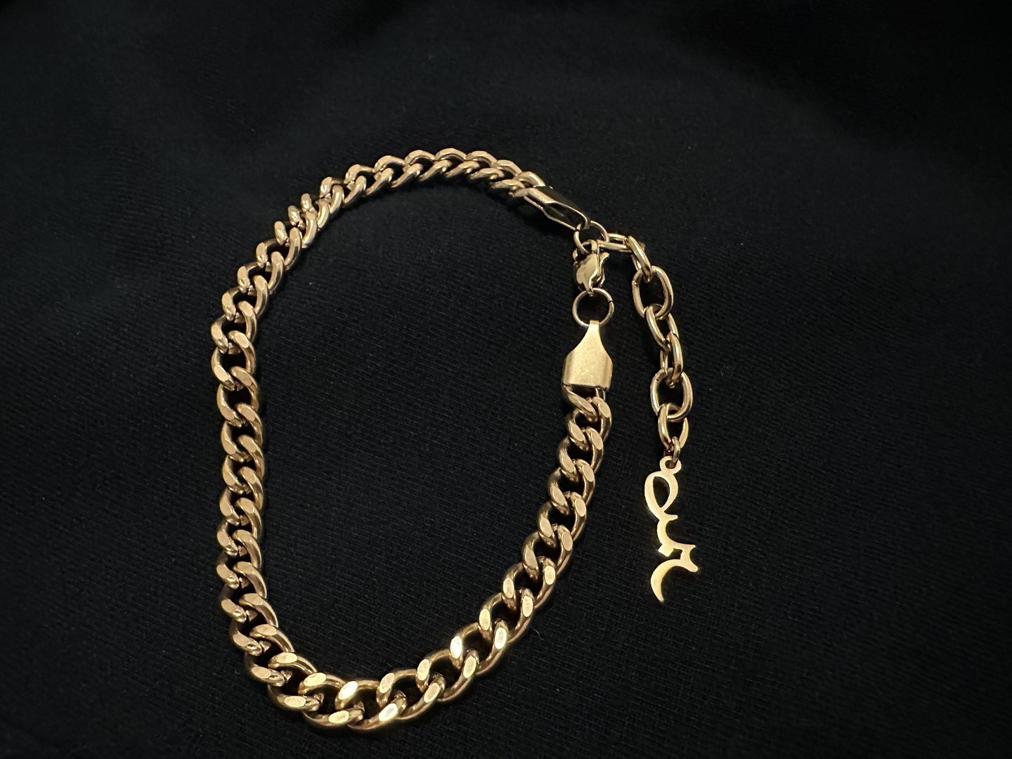Customer photo review of Sabr Chain Bracelet