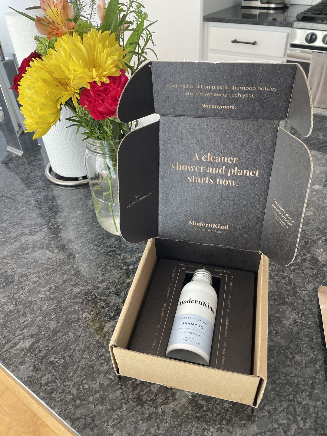 Customer photo review of Refillable Shampoo Powder