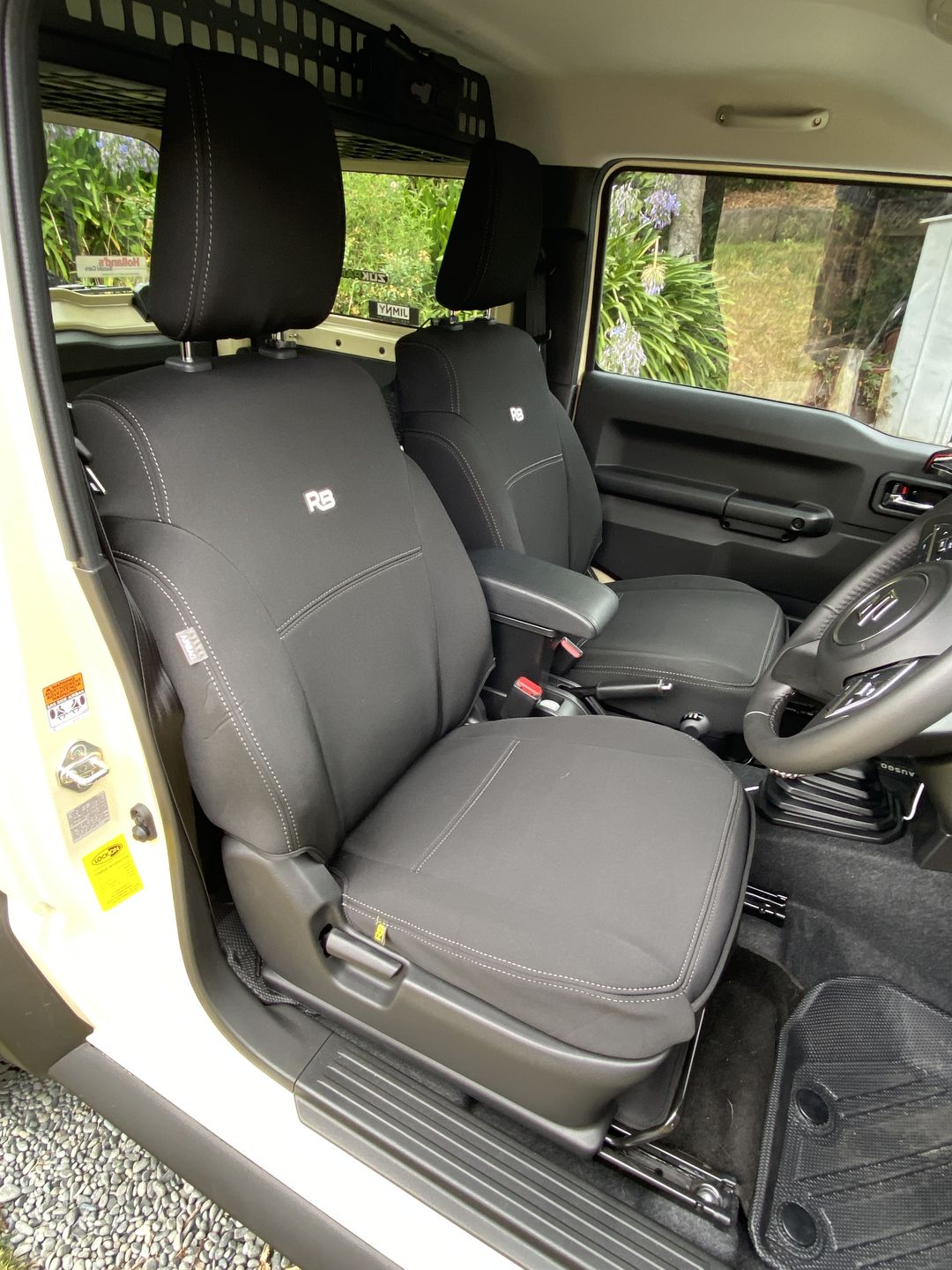 Customer photo review of Suzuki Jimny Neoprene 2x Front Seat Covers (Available)