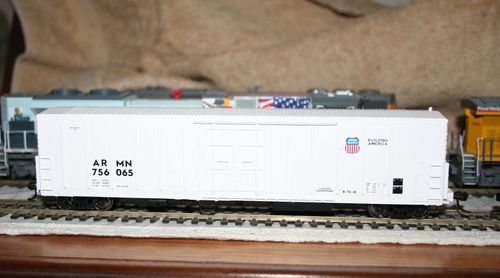 Customer photo review of WalthersMainline 910-3950 57' Mechanical Reefer - Ready to Run -- Union Pacific(R) American Refrigerator Transit(TM) ARMN #756065, HO