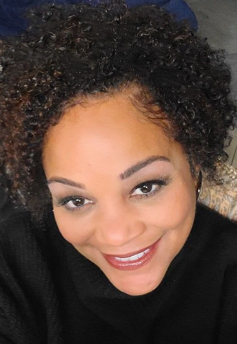 Customer photo review of Wash and Go Moisturizer with Medium Hold for Curly Hair | Fragrance-Free