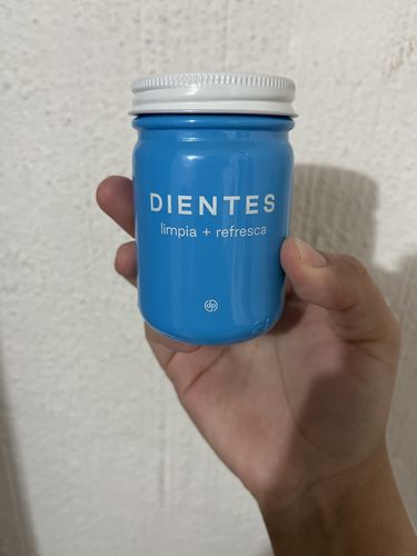 Customer photo review of Pasta de dientes (90gr)