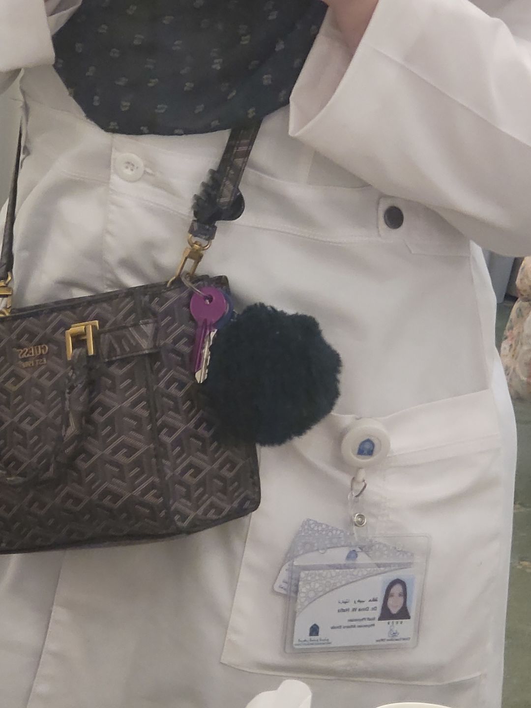 Customer photo review of لابكوت تاب ويست الطويل من أدار