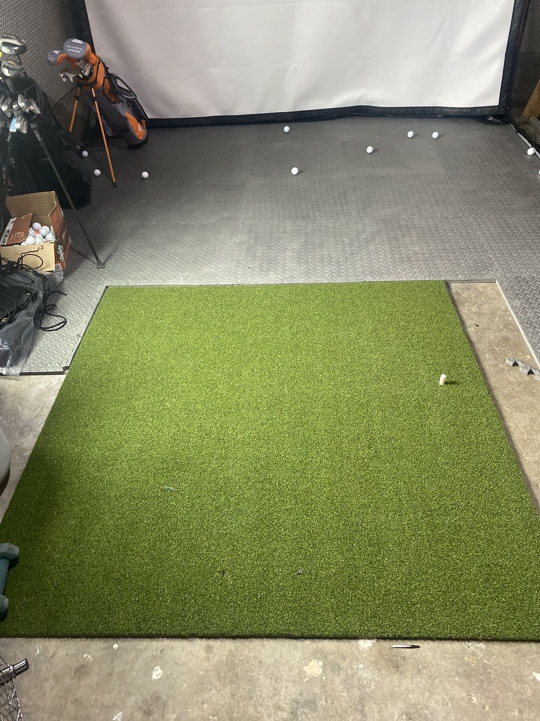 Customer photo review of FairwayHero Golf Hitting Mat