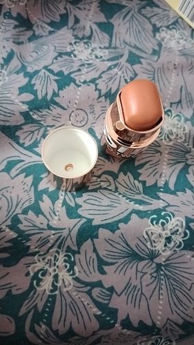 Customer photo review of O.TWO.O Bounce Blush Stick