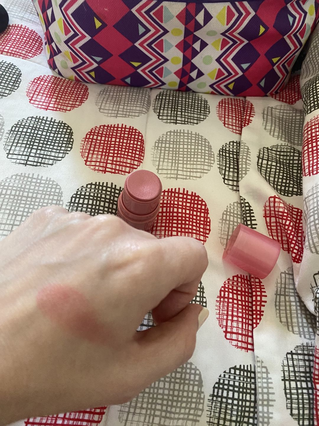 Customer photo review of MONOCHROMATIC MULTI STICK