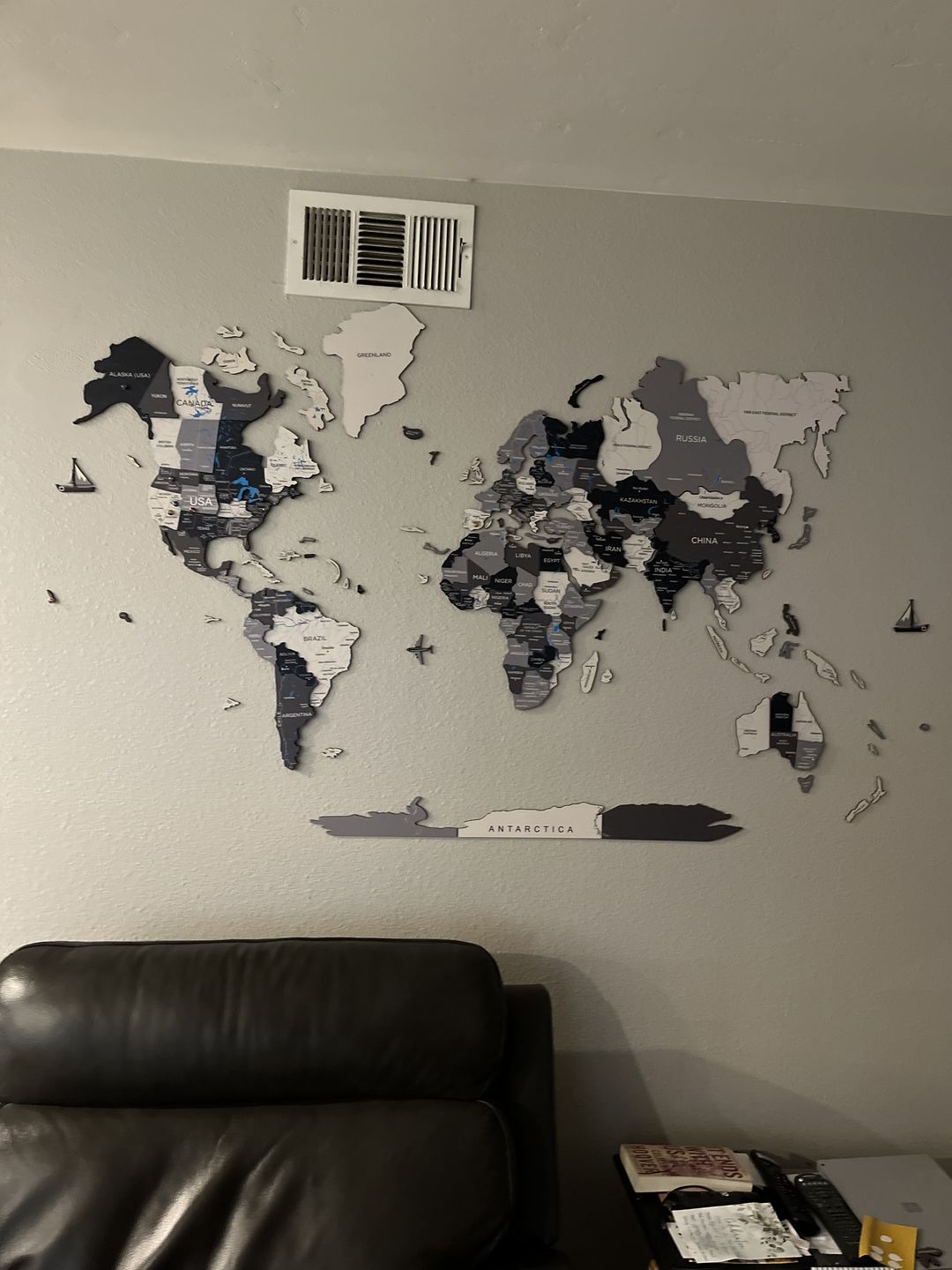Customer photo review of Mappa del Mondo 3D in Legno Nordik
