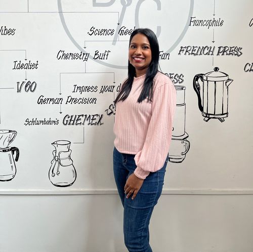 Customer photo review of Snow Pink Balloon Sleeve Pullover