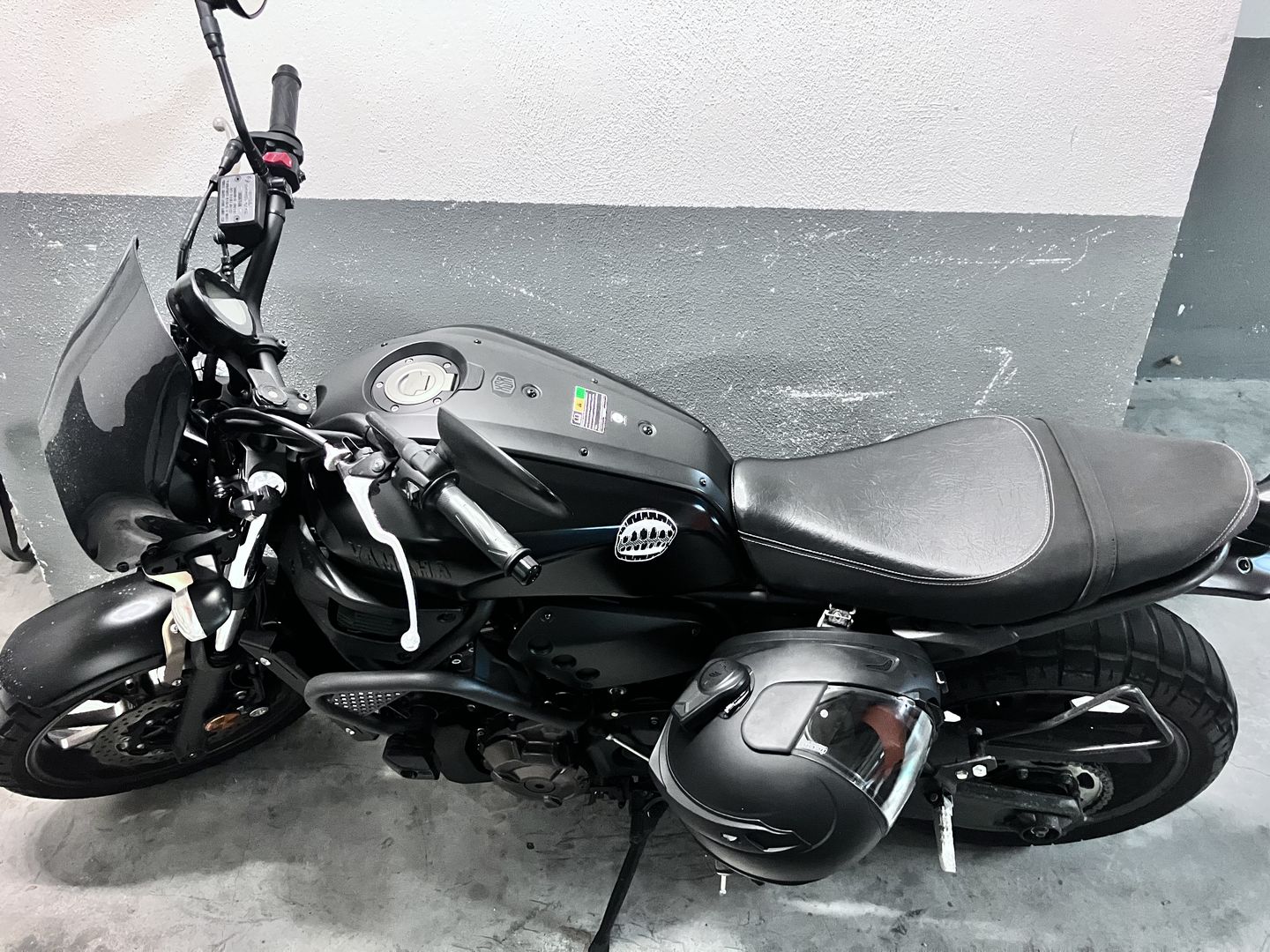 Customer photo review of XSR700 Helmet Hook (lock) 2016-2023