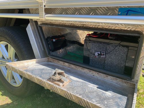 Customer photo review of iTECHDCDC40 12V/24V 40A DCDC & MPPT Battery Charger