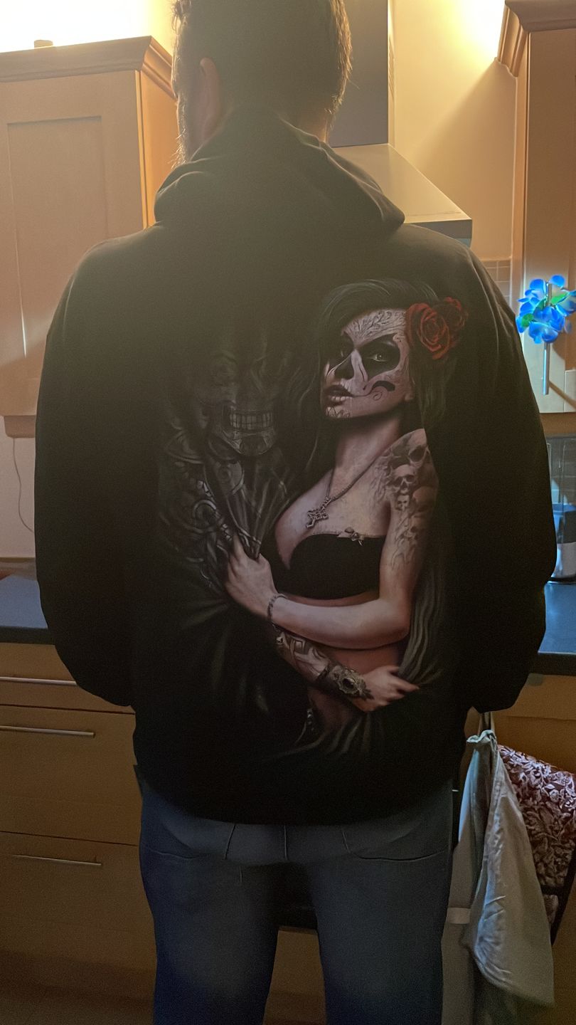 Customer photo review of Dead Love - Hoody Black