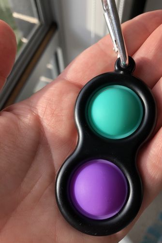 Customer photo review of Pop It Premium Metal Keyring - strong resistance