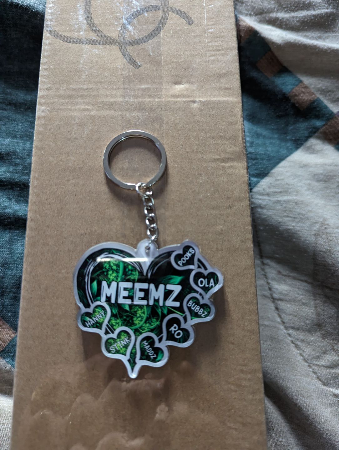 Customer photo review of Grandma- Mom Heart Kids, Multi Colors Personalized Acrylic Keychain