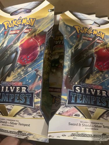 Customer photo review of Clutch Pokémon Club