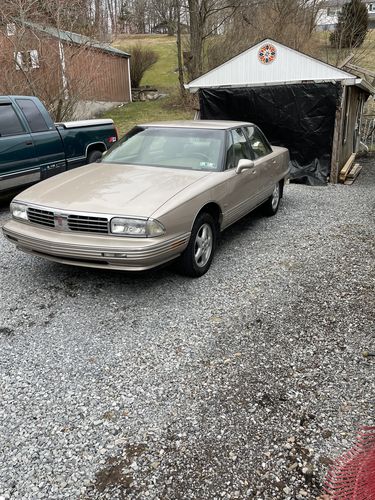 Customer photo review of 1991-1996 Oldsmobile Ninety-Eight (98) 4 Wheel Air Suspension Conversion Kit (CA24F)