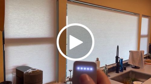 Customer video review of SmartWings Motorized Light Filtering Roller Shades 70% Blackout Safari
