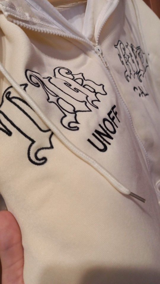 Customer photo review of Sweat Style Streetwear