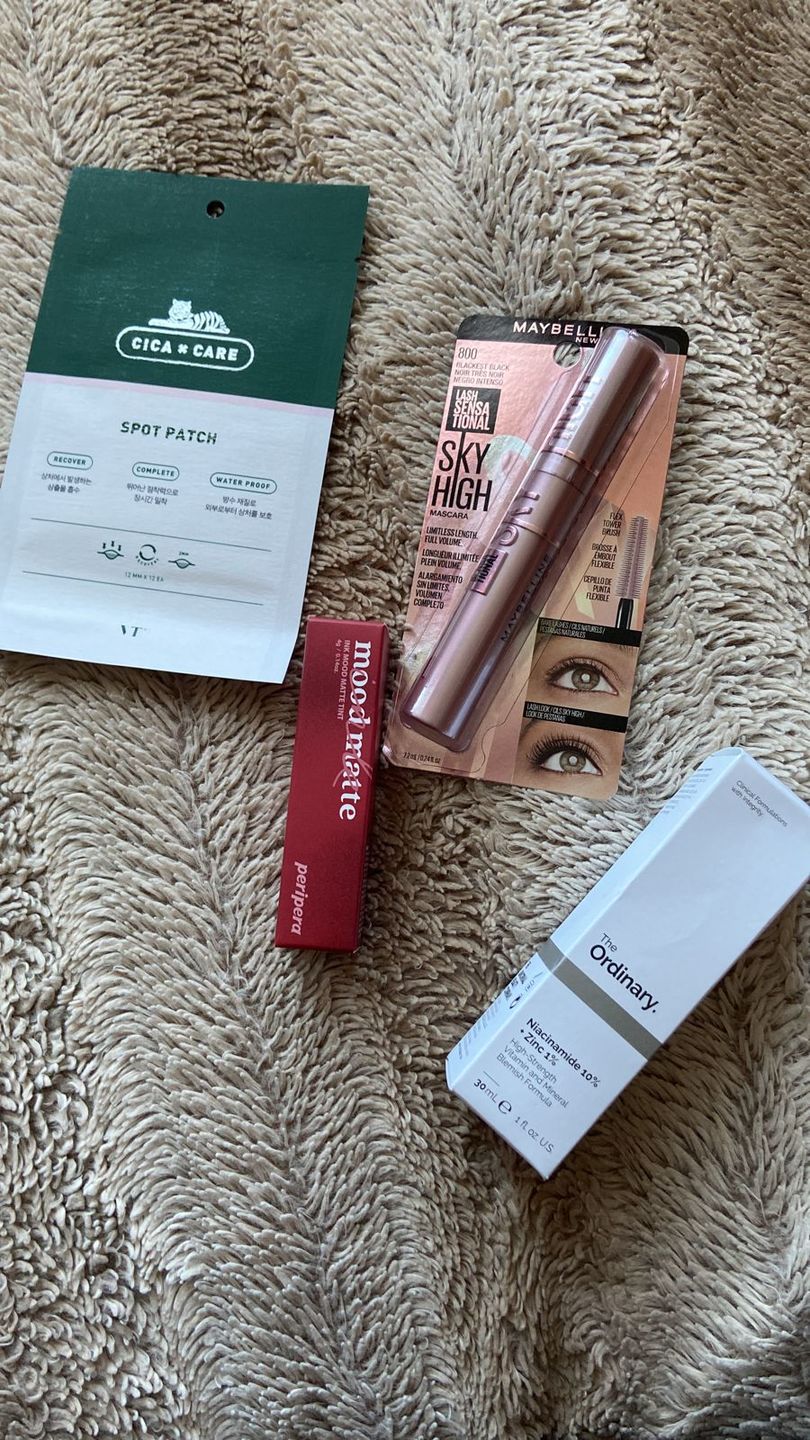 Customer photo review of Maybelline Lash Sensational Sky High Mascara