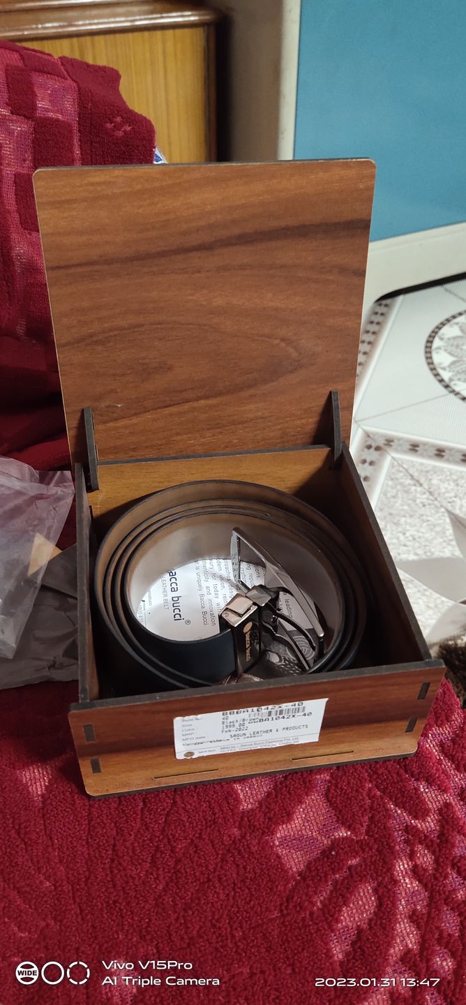 Customer photo review of Bacca Bucci Reversible Genuine leather Classic Dress belt for Men-Black & Brown