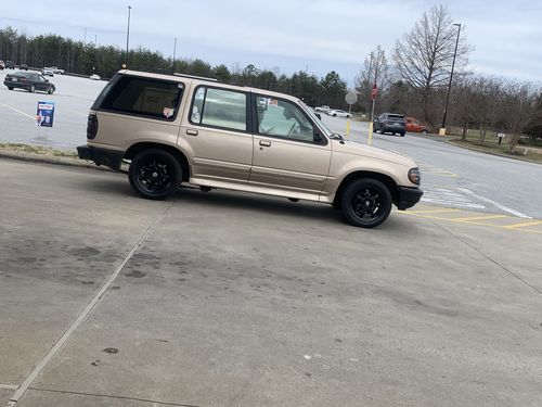 Customer photo review of 5x4.5 Forged 1 inch Wheel Spacer for 1984-2001 Jeep Cherokee 2005-2014 Mustang