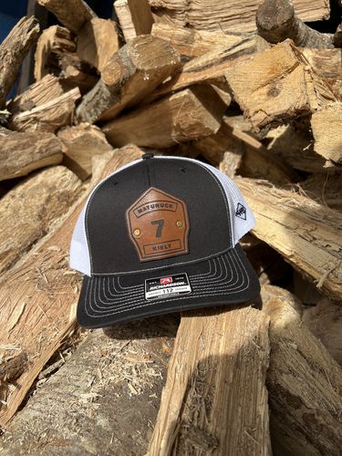 Customer photo review of Shield Hat - Black/White