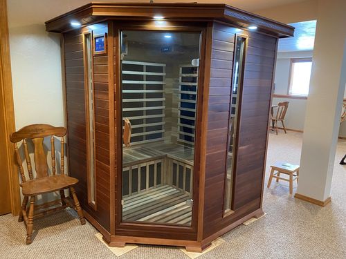 Customer photo review of Smartmak Pentagon Saunas 2-Person Far Infrared Sauna