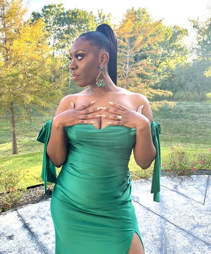 Customer photo review of Kamala