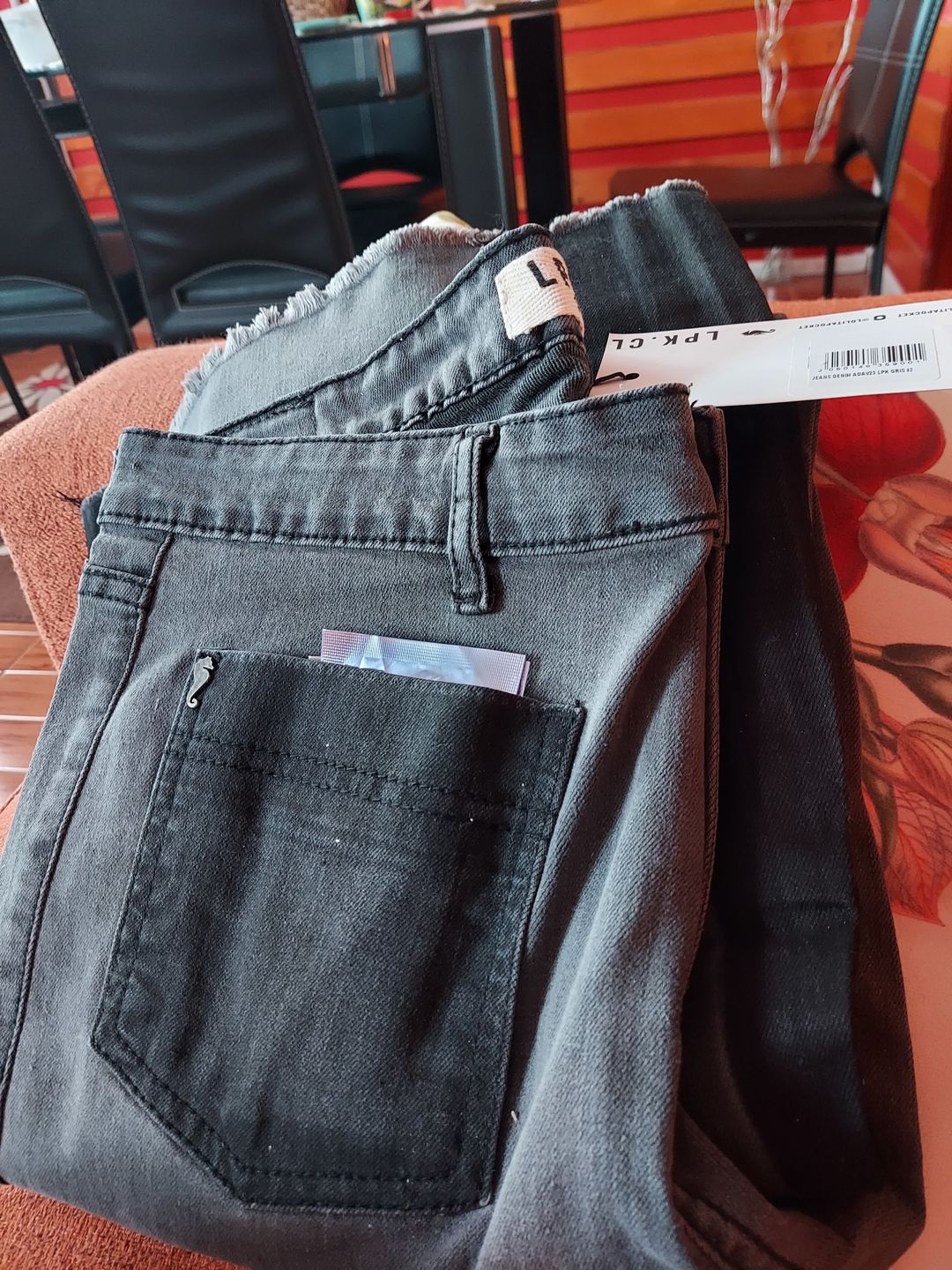 Customer photo review of JEANS ADA gris