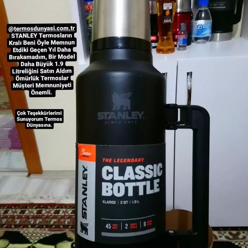 Customer photo review of Stanley Classic Legendary Bottle 1.9 L Siyah
