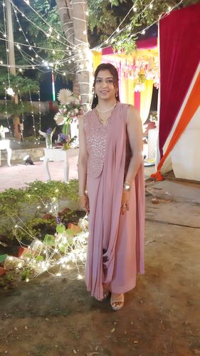 Customer photo review of Rubans Rose Gold Plated Necklace Set With Studded American Diamonds