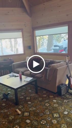 Customer video review of SmartWings Motorized Light Filtering Roller Shades 70% Blackout Linen