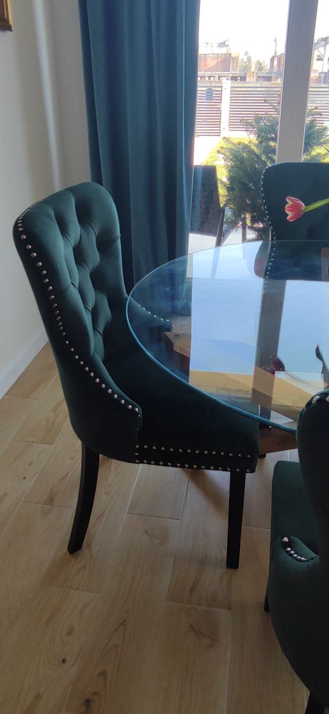 Customer photo review of Scaun tapitat MIYA, verde/negru, stofa catifelata, 54x60x100 cm