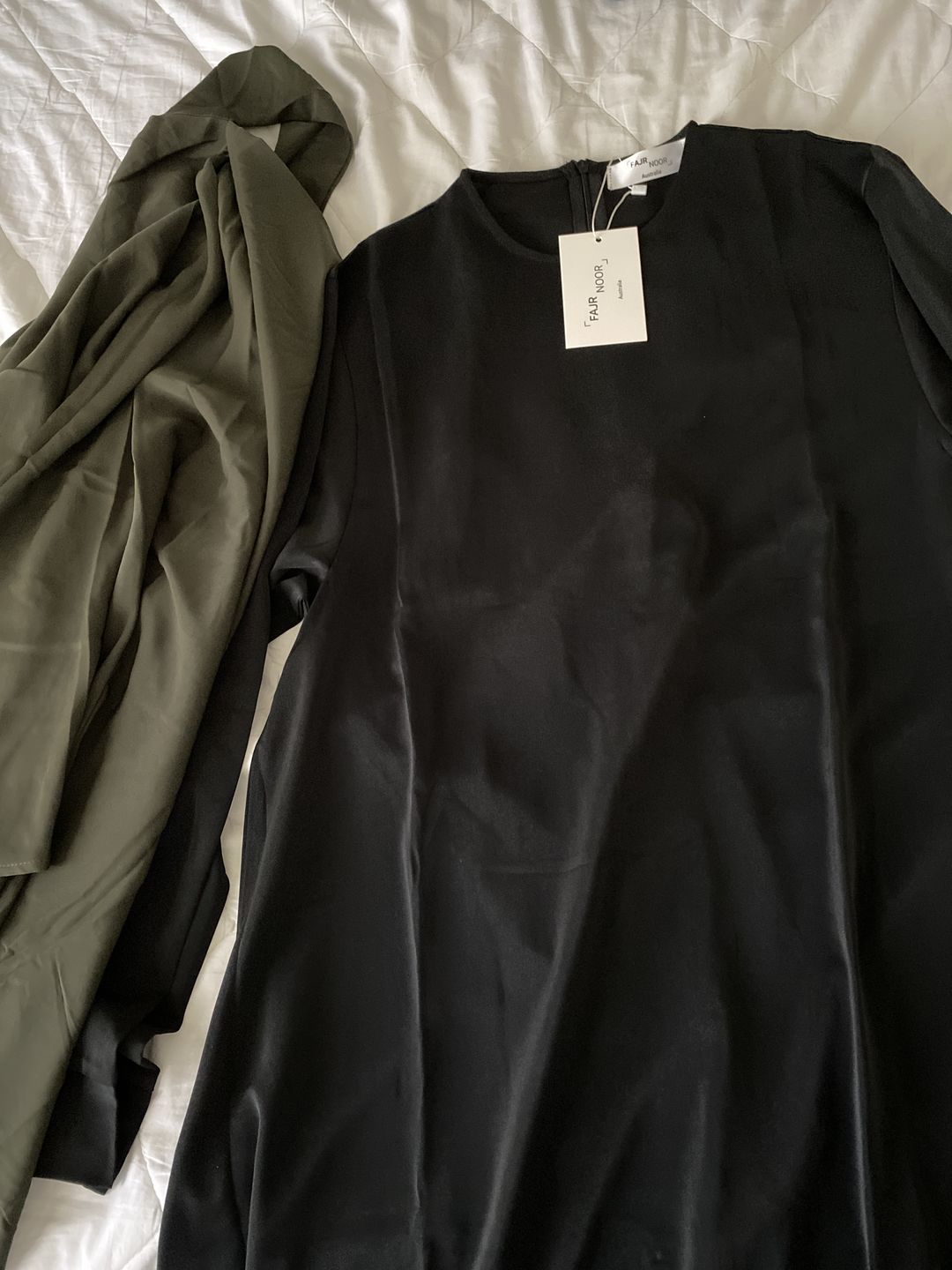 Customer photo review of Everyday Khatijah Abaya - Black