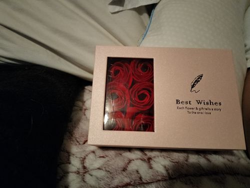 Customer photo review of Eternal Rose Gift Box
