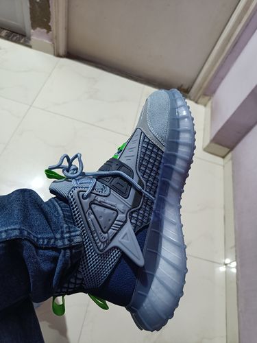 Customer photo review of Gladiator Sky Sneaker