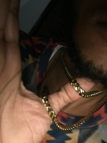 Customer photo review of Mens Cuban Link Chain