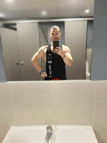 Customer photo review of Legacy Hybrid Stringer -  Black