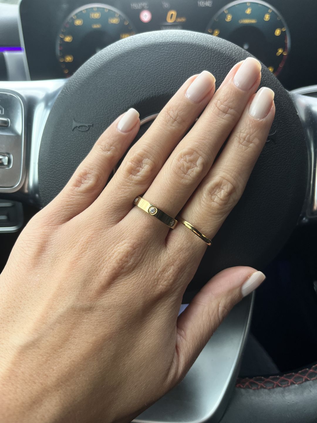 Customer photo review of Thin Lena Ring | 18K vergoldet