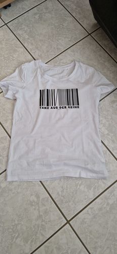 Customer photo review of Premium 100% Organic Damen Shirt »Tanz aus der Reihe«