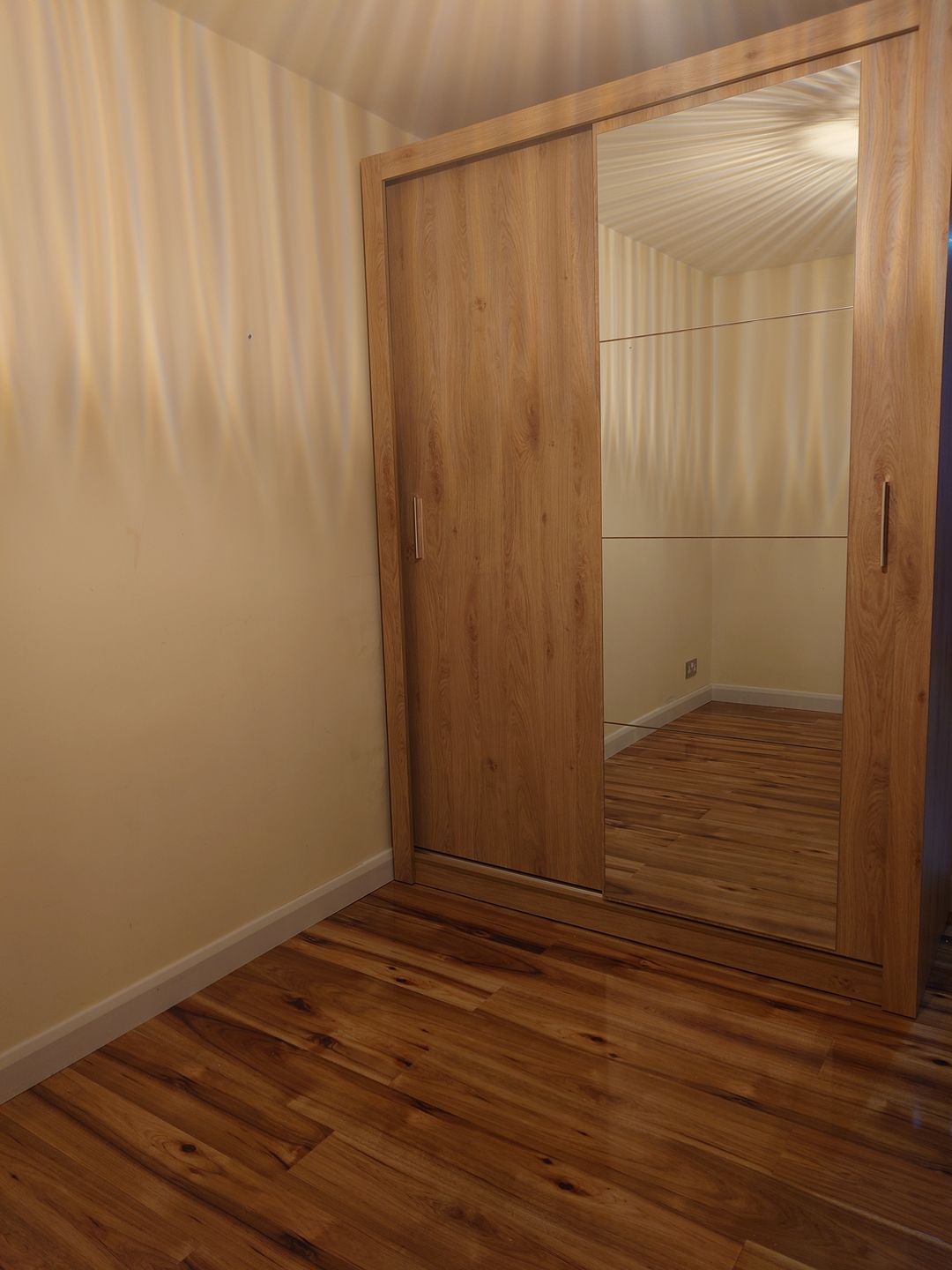 Customer photo review of Arti 4 - 2 Sliding Door Wardrobe 150cm