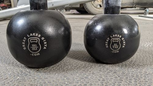 Customer photo review of 8kg/17.6lbs Macebell